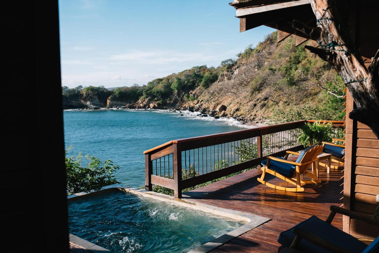 Aqua Oceanfront Hotel Resort El Gigante Exterior photo